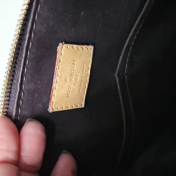 #0050-1108 LOUIS VUITTON MONOGRAM VERNIS ALMA HANDBAG - Picture 8 of 10